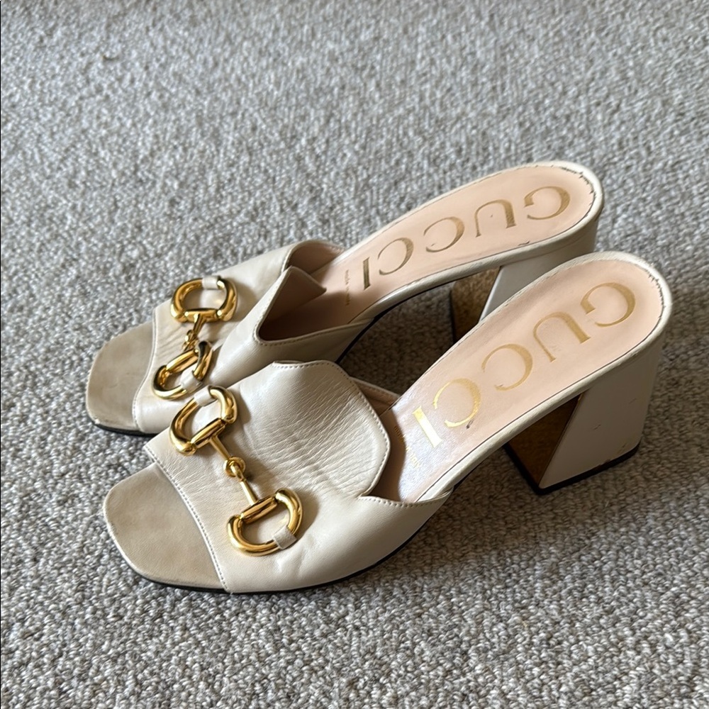 Gucci Cream and Gold Mules with Elegant Design